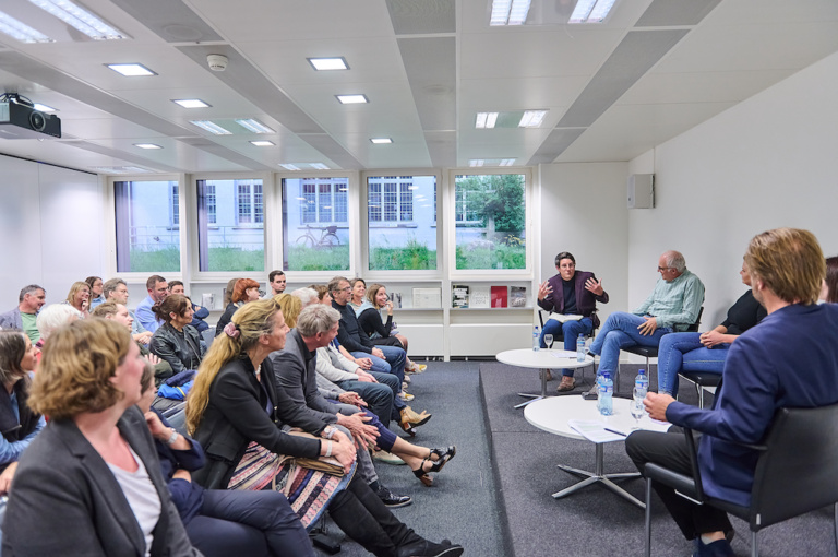 Q-Club zum Thema «ChatGPT – dein Feind und Helfer?»