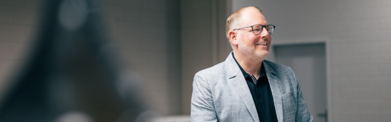 Vom Satzsystem zur Cloud: Unser Stefan Schärer verbindet Kunden mit Lösungen