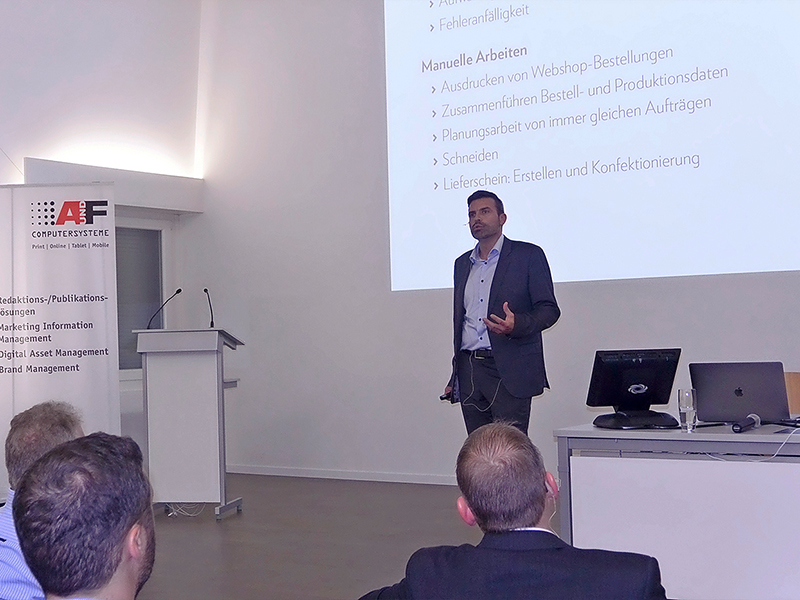 Andy Amrein stellt Web-to-Print bei der Kromer Print AG vor